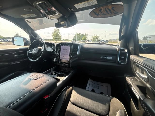 Used 2024 RAM 1500 Laramie AWD/4WD image 33