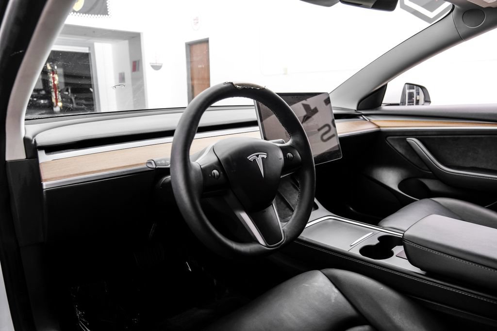 Used 2022 Tesla Model 3 Long Range AWD/4WD image 3