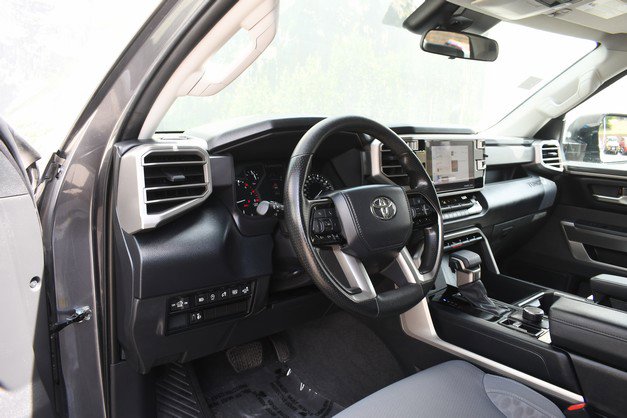 Used 2024 Toyota Tundra SR5 w/ SR5 Convenience Package AWD/4WD image 14