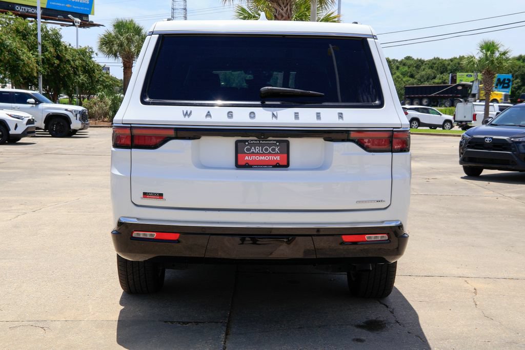Used 2023 Jeep Wagoneer L Series III w/ Preferred Equipment Group AWD/4WD image 24