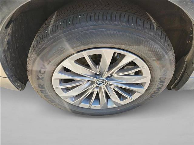 Used 2024 MAZDA CX-90 Plug-In Hybrid w/ Preferred AWD/4WD image 8
