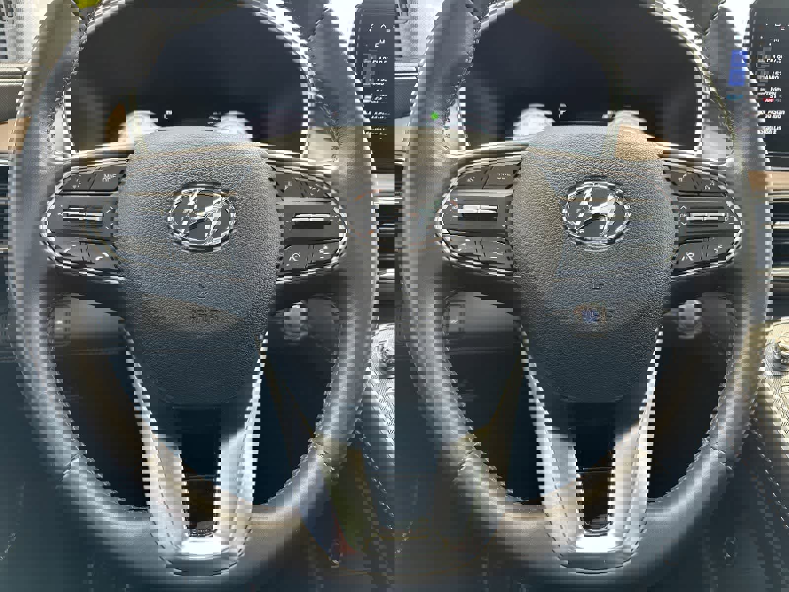 Certified 2023 Hyundai Santa Fe Limited image 24