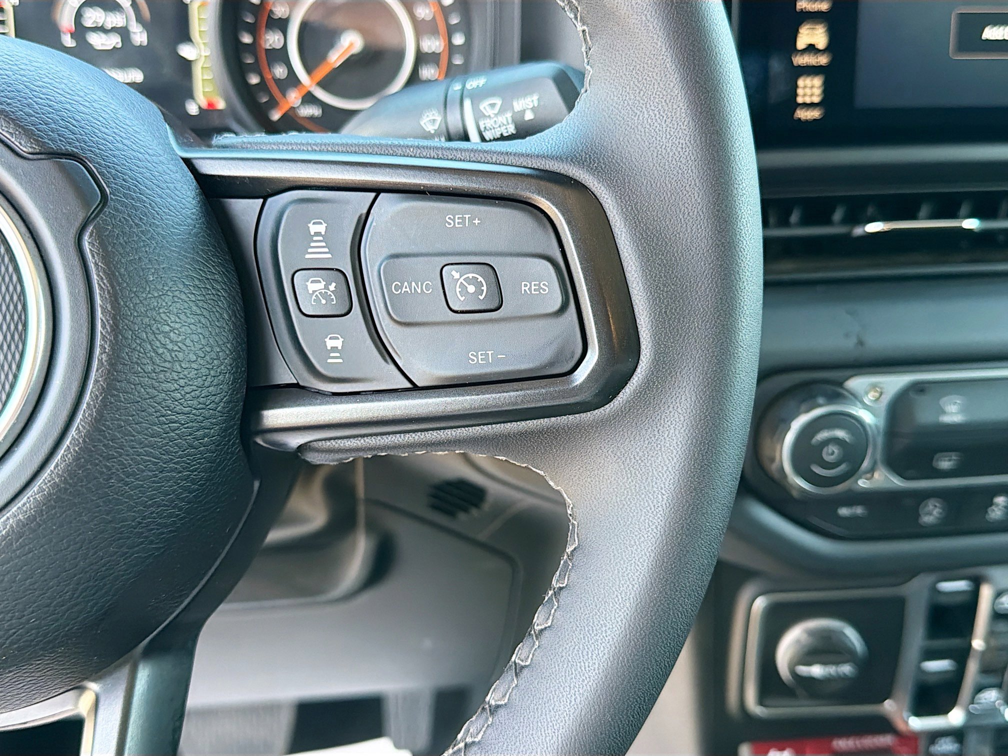 Used 2026 Jeep Gladiator Mojave image 37