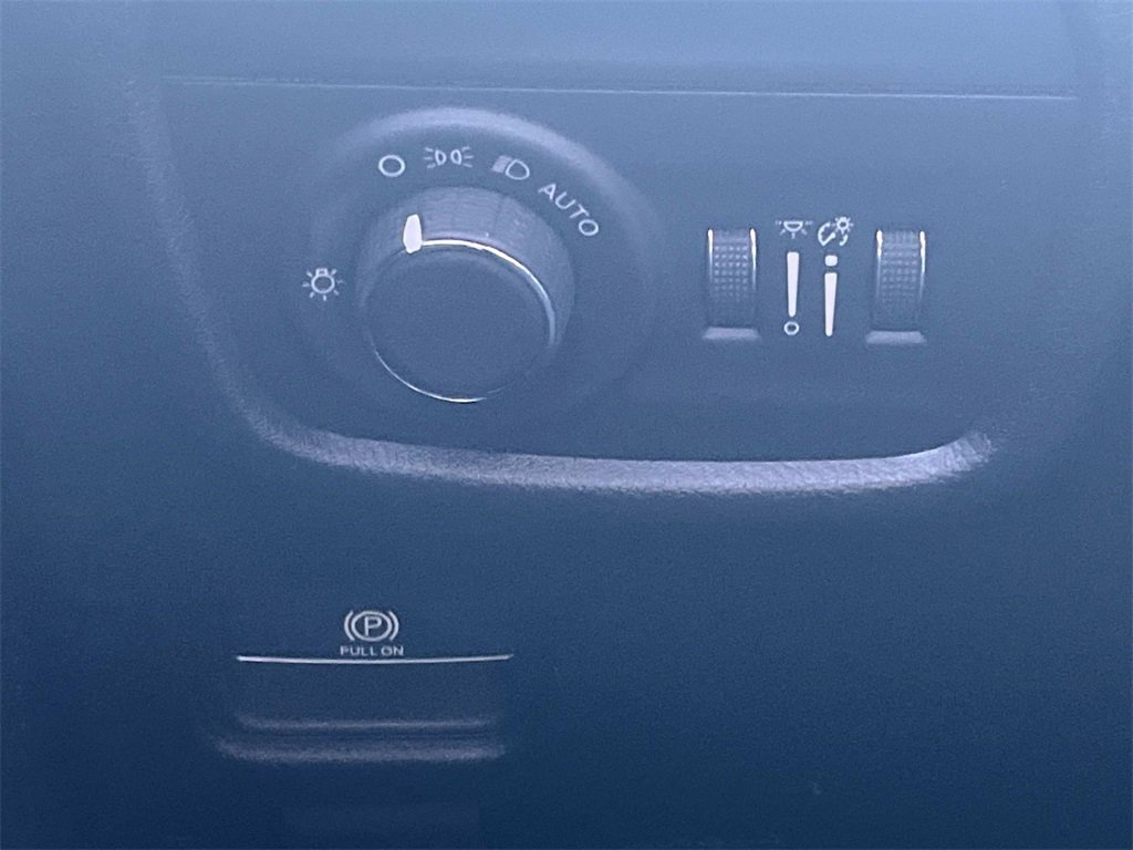 Used 2023 Jeep Grand Cherokee Altitude image 29