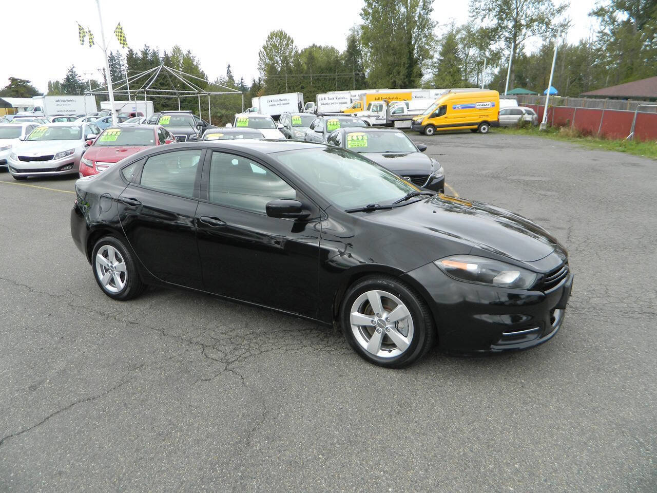 Used 2016 Dodge Dart SXT image 2