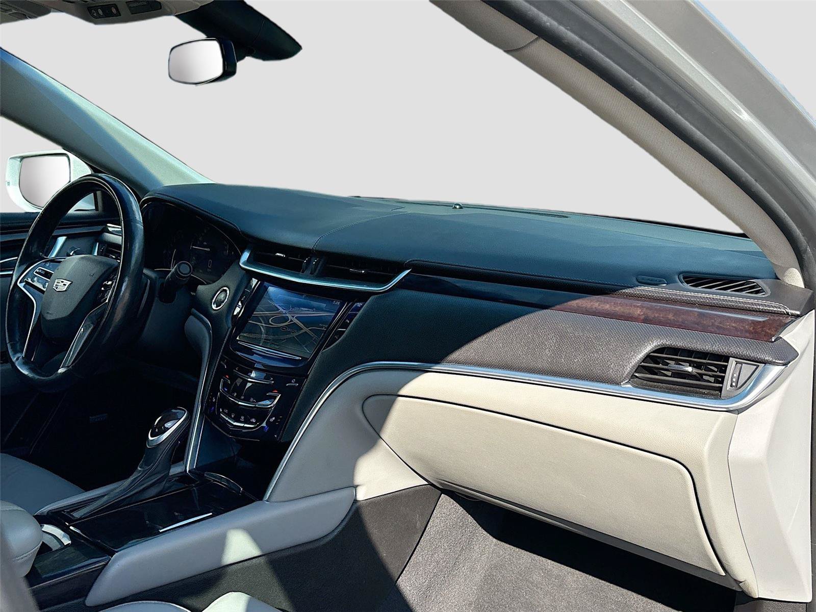 Used 2017 Cadillac XTS Luxury FWD image 29