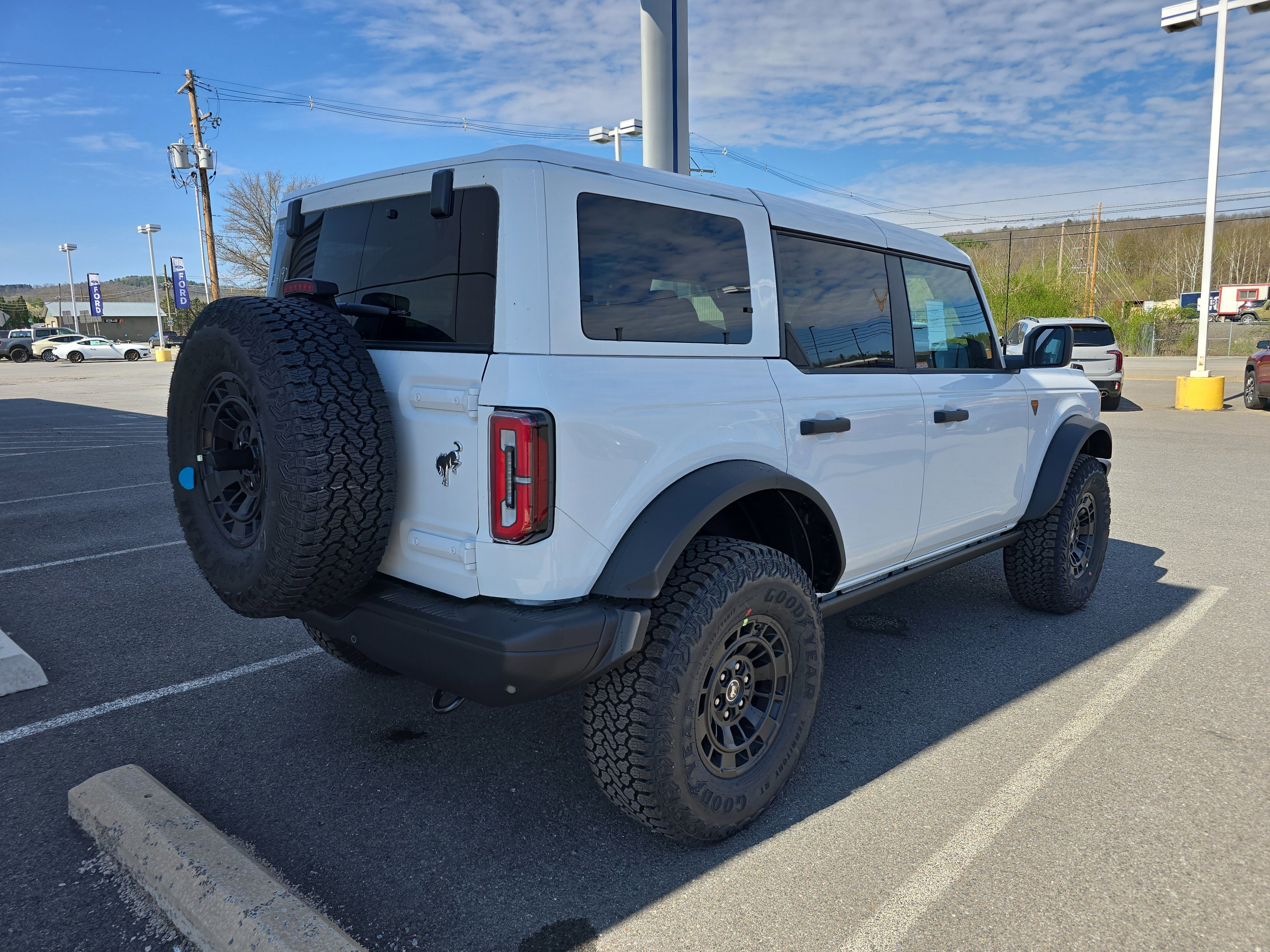 New 2026 Ford Bronco Badlands AWD/4WD video 3