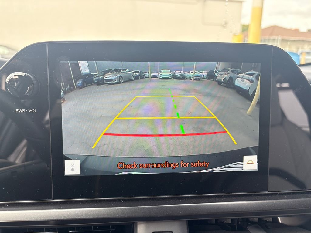 Used 2023 Lexus UX 250h FWD image 10