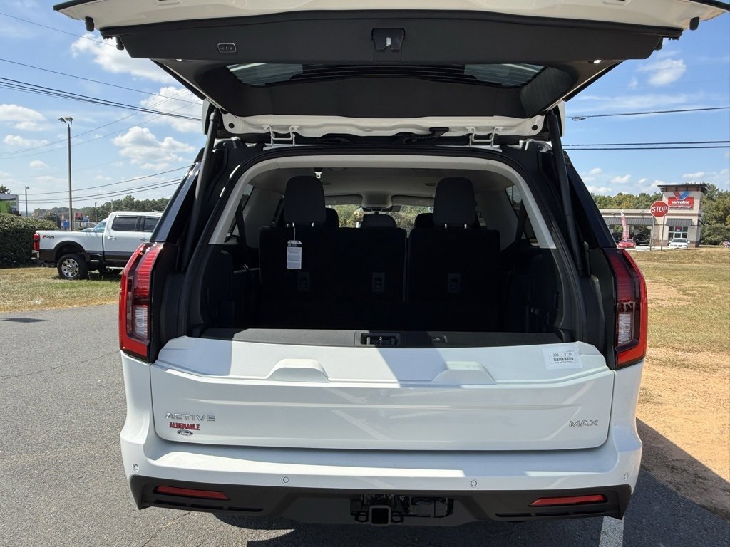 New 2025 Ford Expedition Max Active image 5