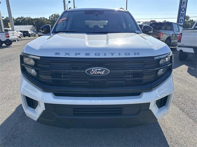 New 2025 Ford Expedition Max Active image 2