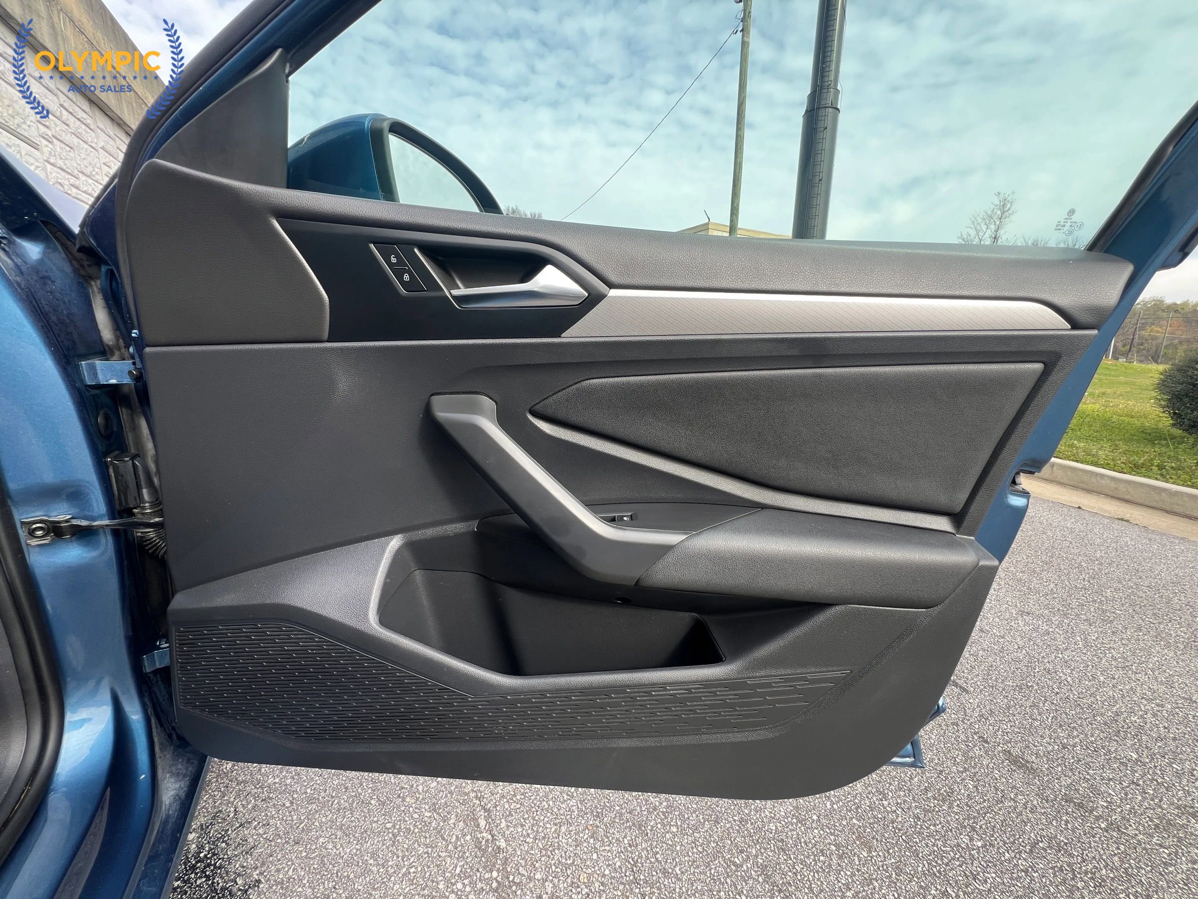 Used 2021 Volkswagen Jetta SE image 45