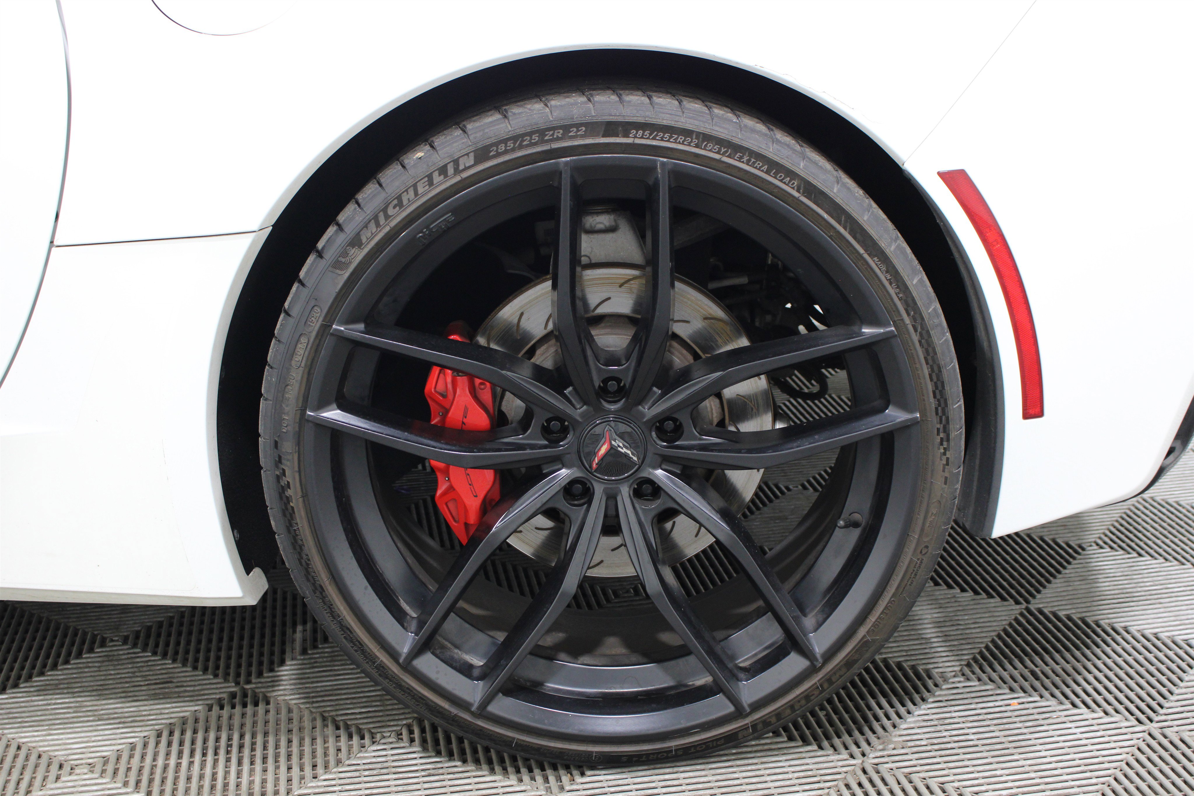 Used 2014 Chevrolet Corvette Stingray Coupe RWD image 30