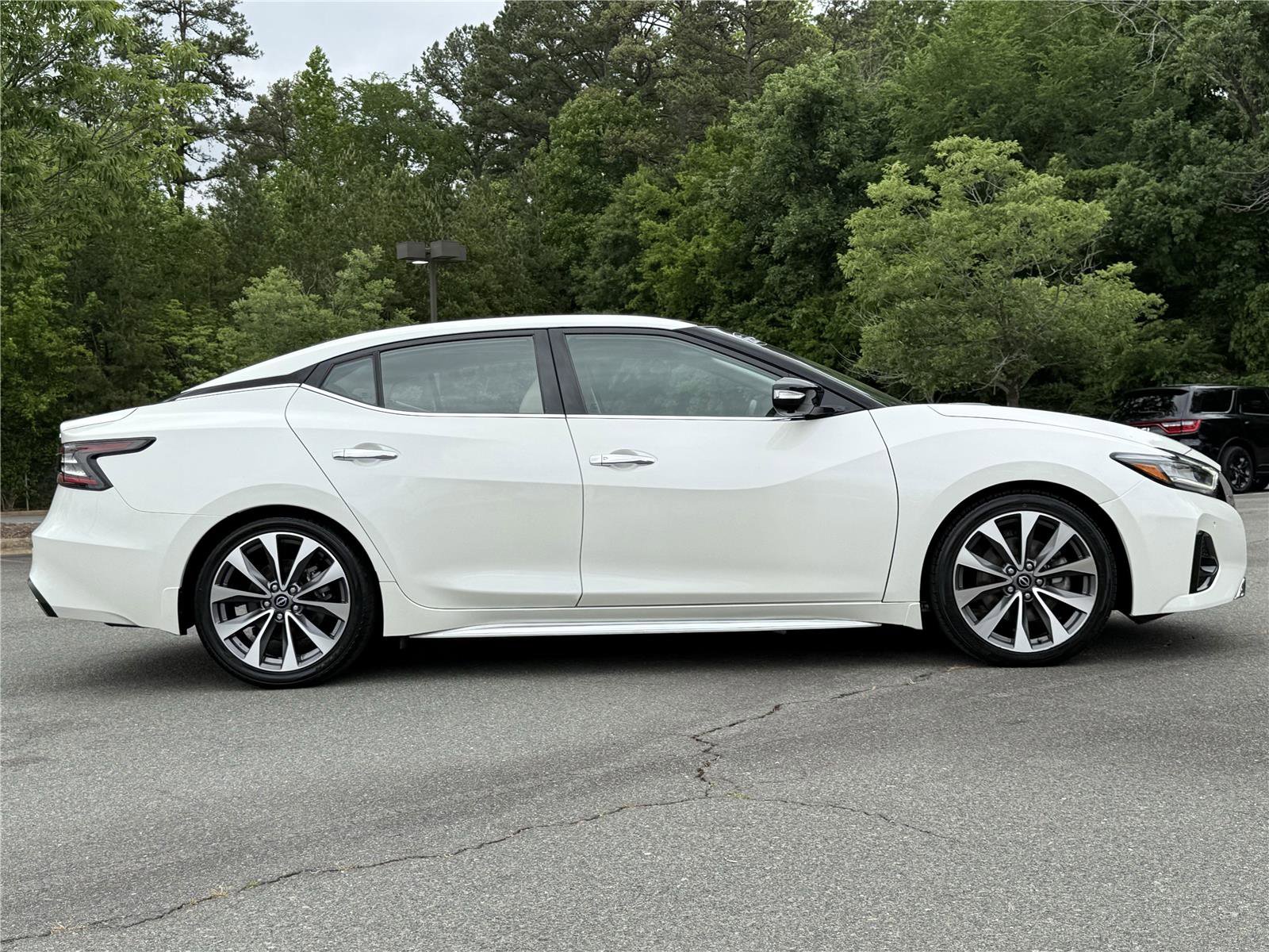 Used 2023 Nissan Maxima Platinum w/ Sport Mat Group FWD image 28