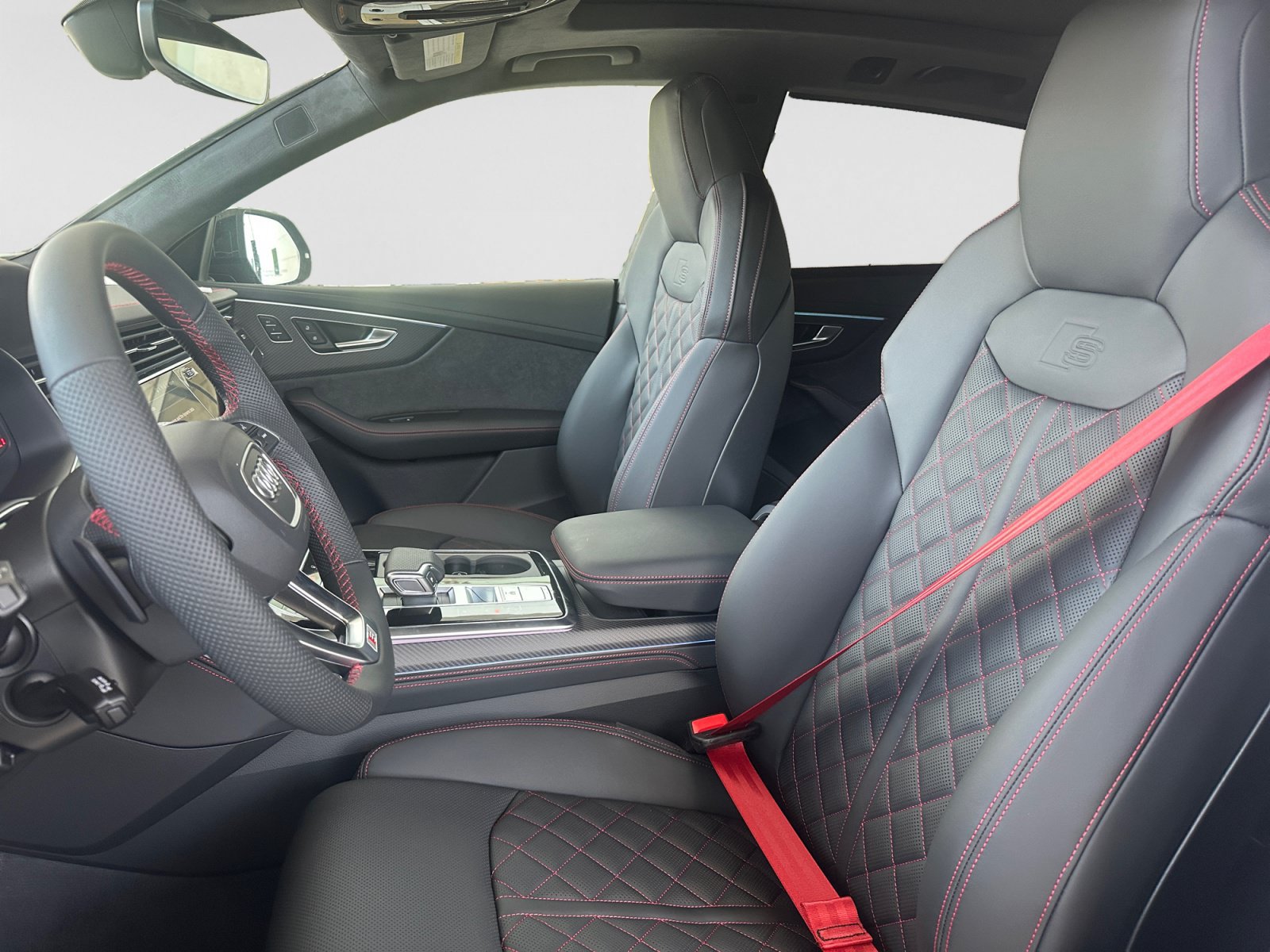 New 2026 Audi SQ8 Prestige AWD/4WD image 10