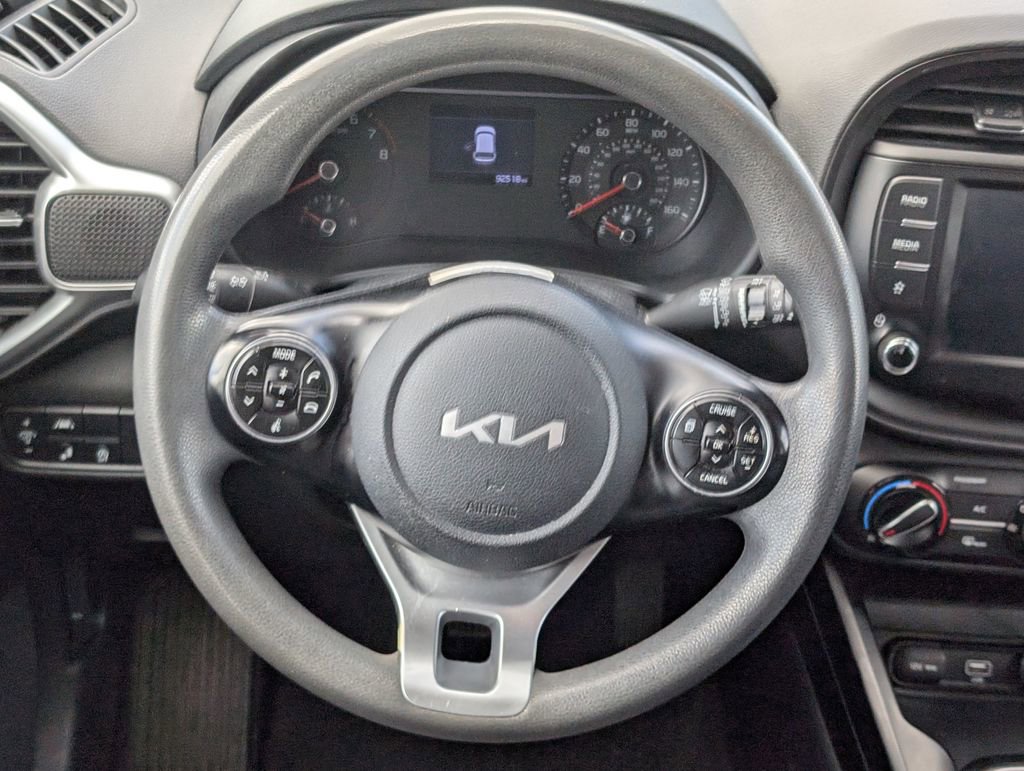 Used 2022 Kia Soul LX w/ Technology Package FWD image 11