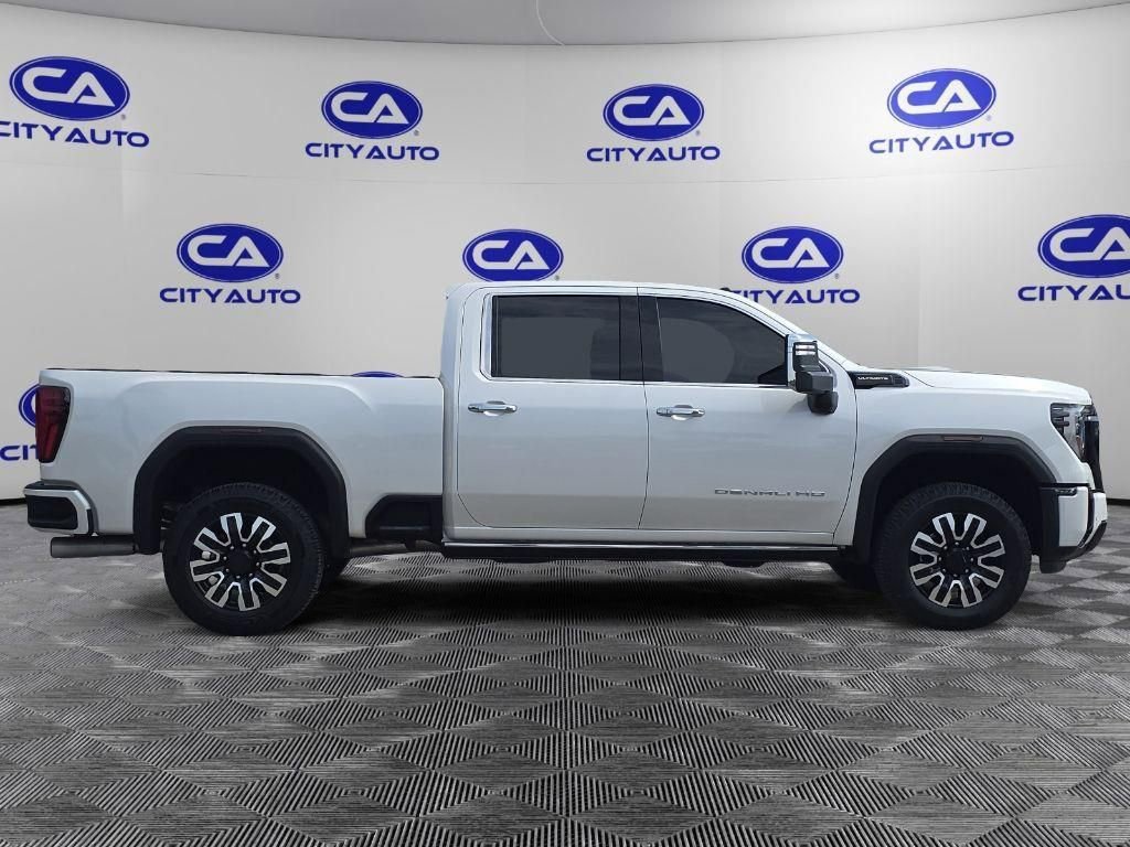 Used 2025 GMC Sierra 2500 Denali Ultimate w/ Snow Plow Prep/Camper Package image 3
