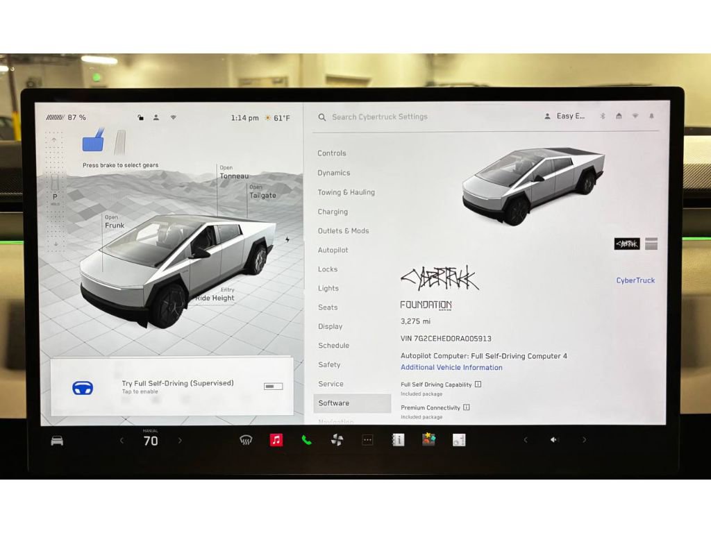 Used 2024 Tesla Cybertruck AWD Crew Cab image 27