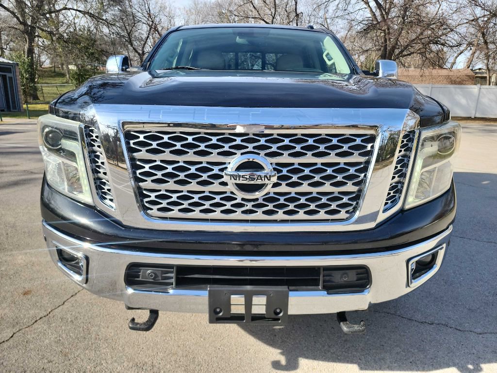 Used 2016 Nissan Titan SL AWD/4WD image 4