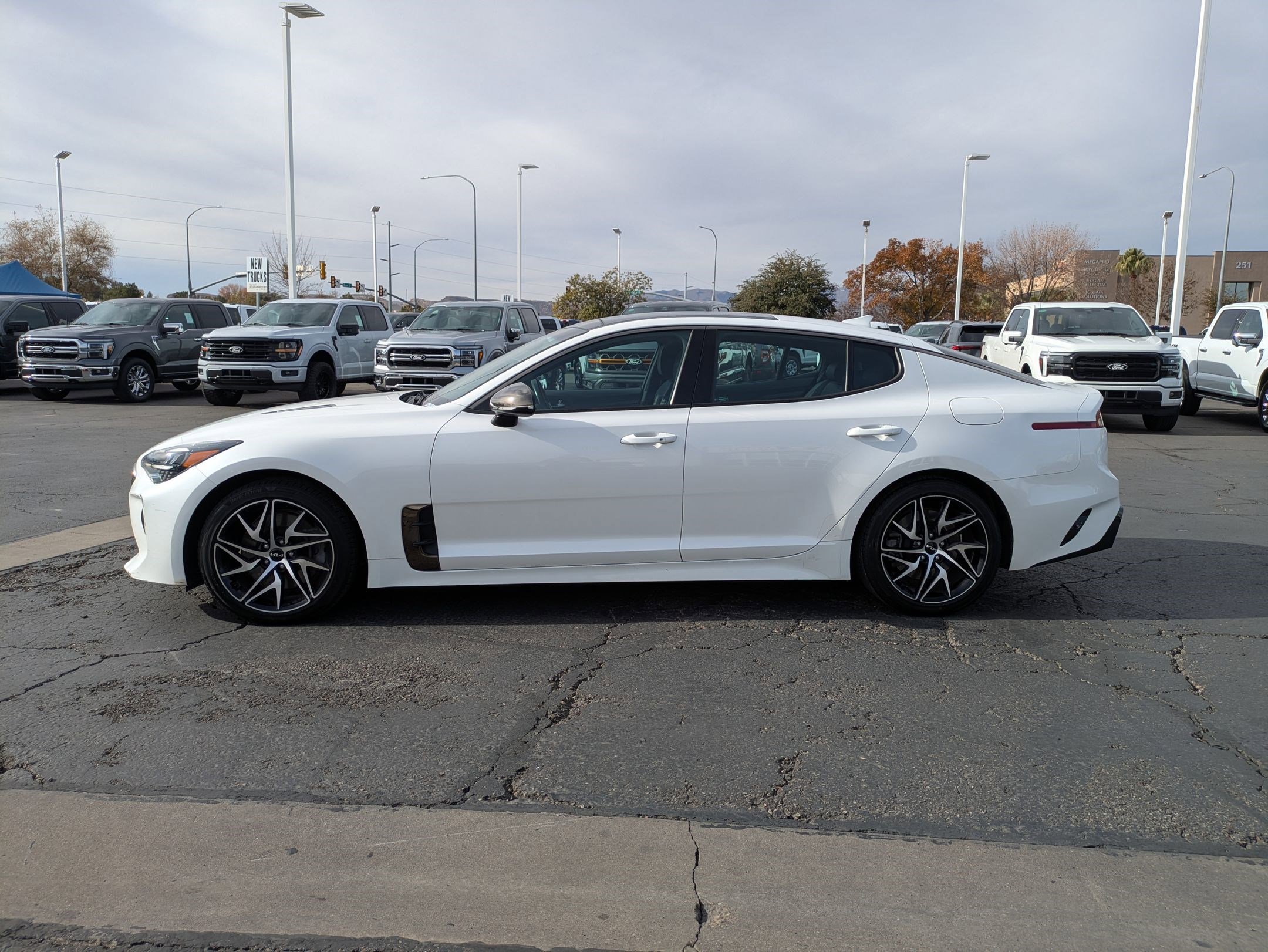 Used 2022 Kia Stinger GT-Line w/ Sun & Sound Package image 7