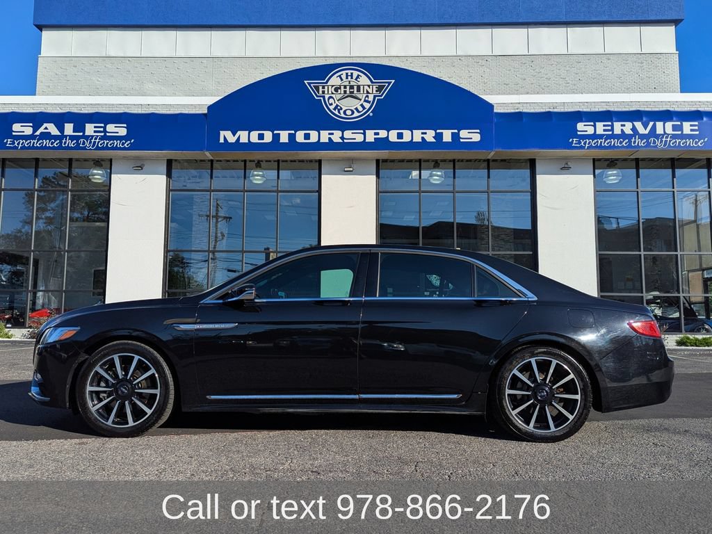 Used 2017 Lincoln Continental Reserve AWD/4WD image 1