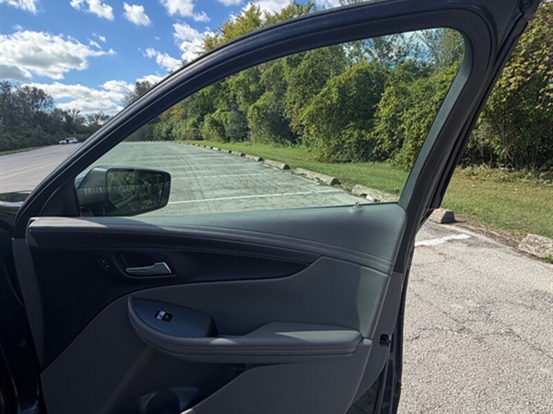 Used 2014 Chevrolet Impala LS FWD image 22