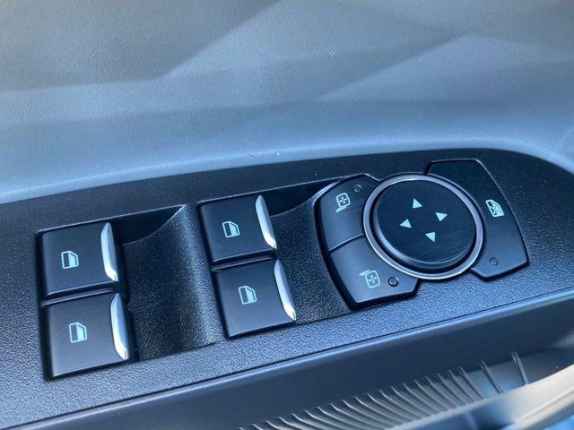 New 2025 Ford Maverick Lariat w/ Black Appearance Package image 13