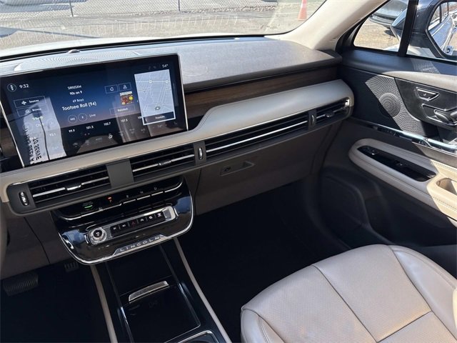 Certified 2023 Lincoln Corsair Reserve image 15