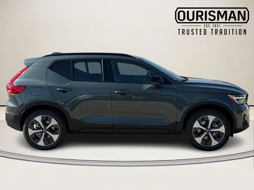 New 2026 Volvo XC40 B5 Plus w/ Protection Package Premier AWD/4WD image 2