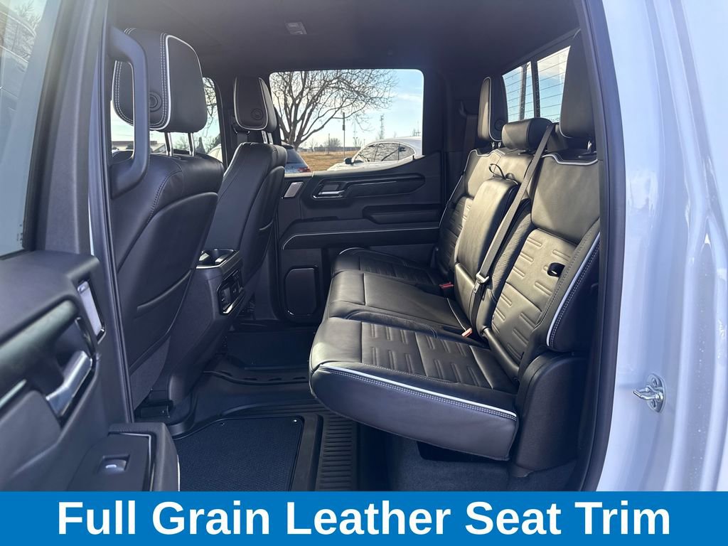 Used 2025 GMC Sierra 1500 AT4X image 26