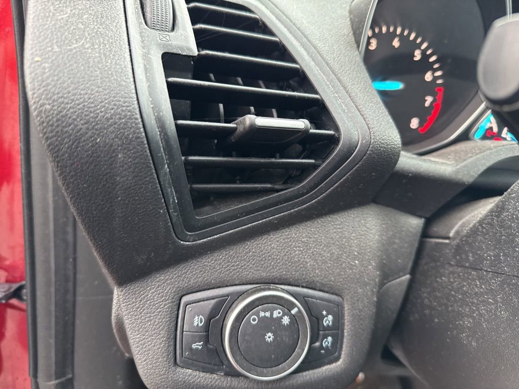 Used 2019 Ford Escape SE AWD/4WD image 12