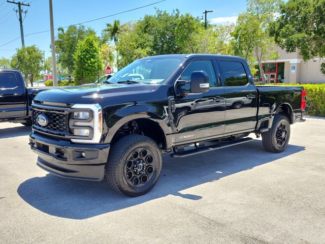 Used 2024 Ford F350 Lariat w/ Lariat Ultimate Package AWD/4WD image 4