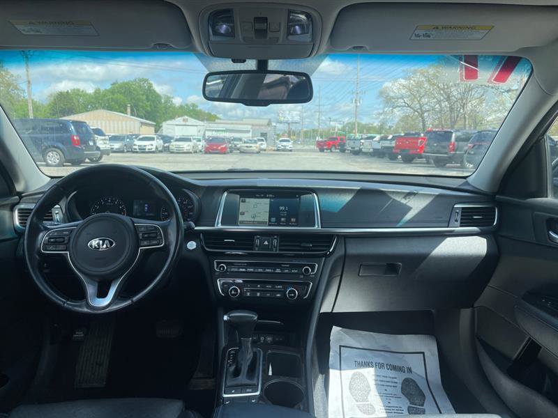 Used 2017 Kia Optima EX w/ Premium Package FWD image 9