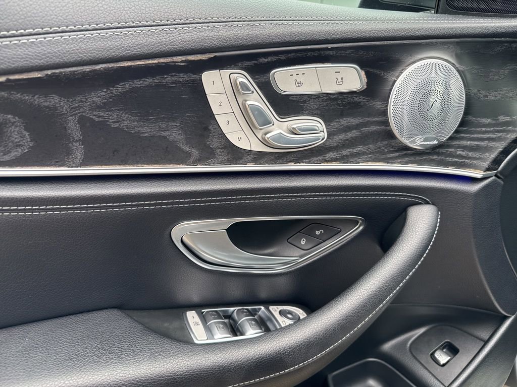 Used 2018 Mercedes-Benz E 300 4MATIC image 12