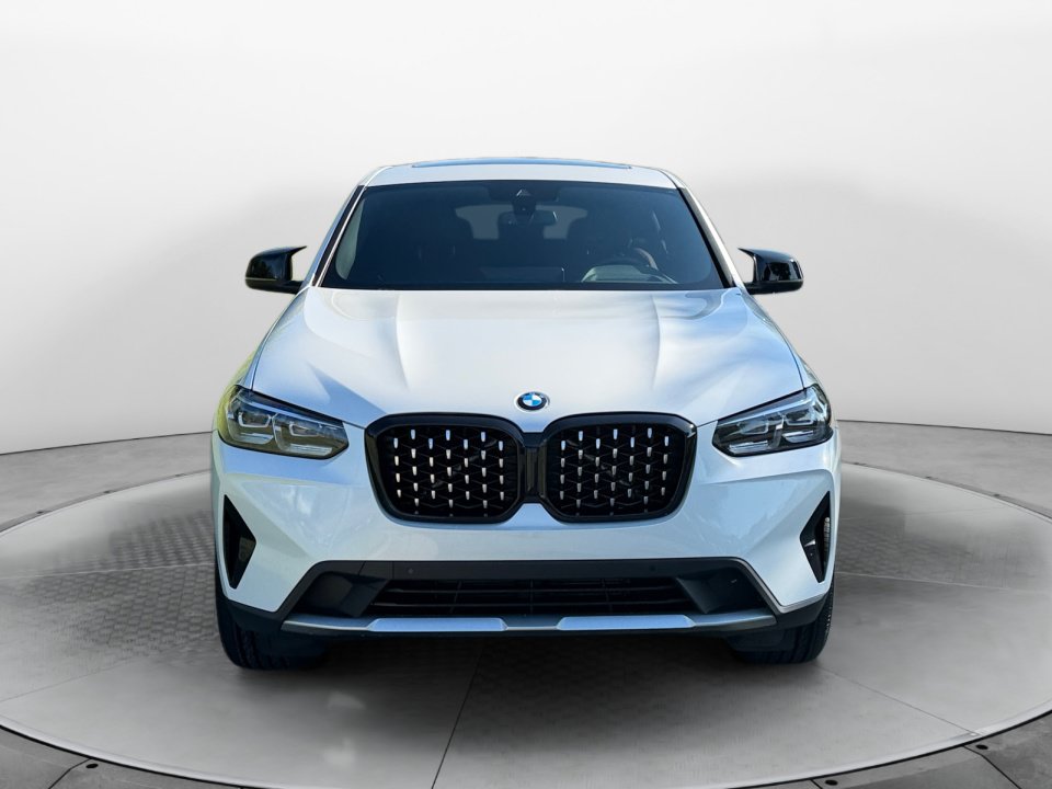 Used 2025 BMW X4 xDrive30i w/ Premium Package AWD/4WD image 2