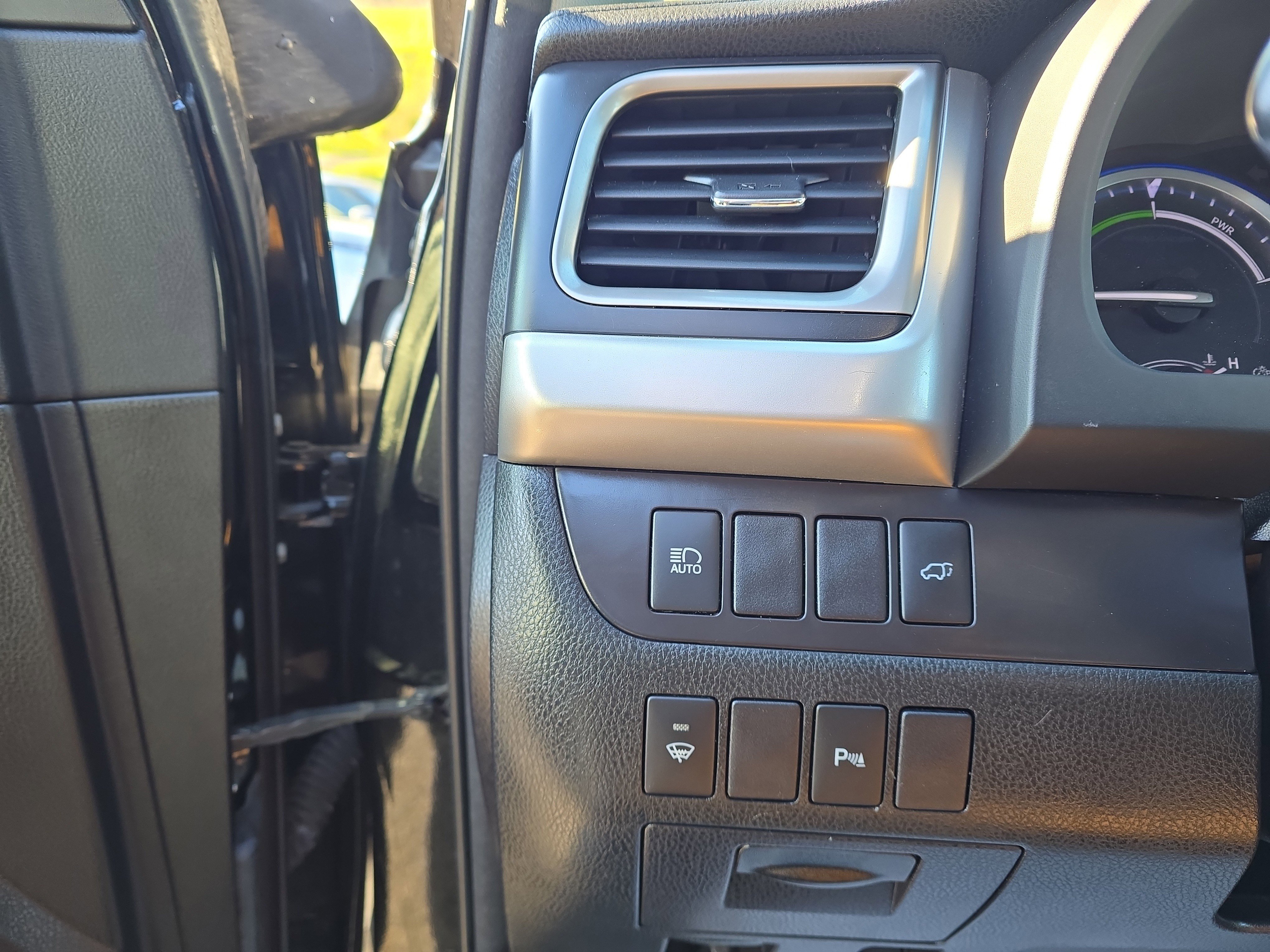 Used 2018 Toyota Highlander Limited image 14