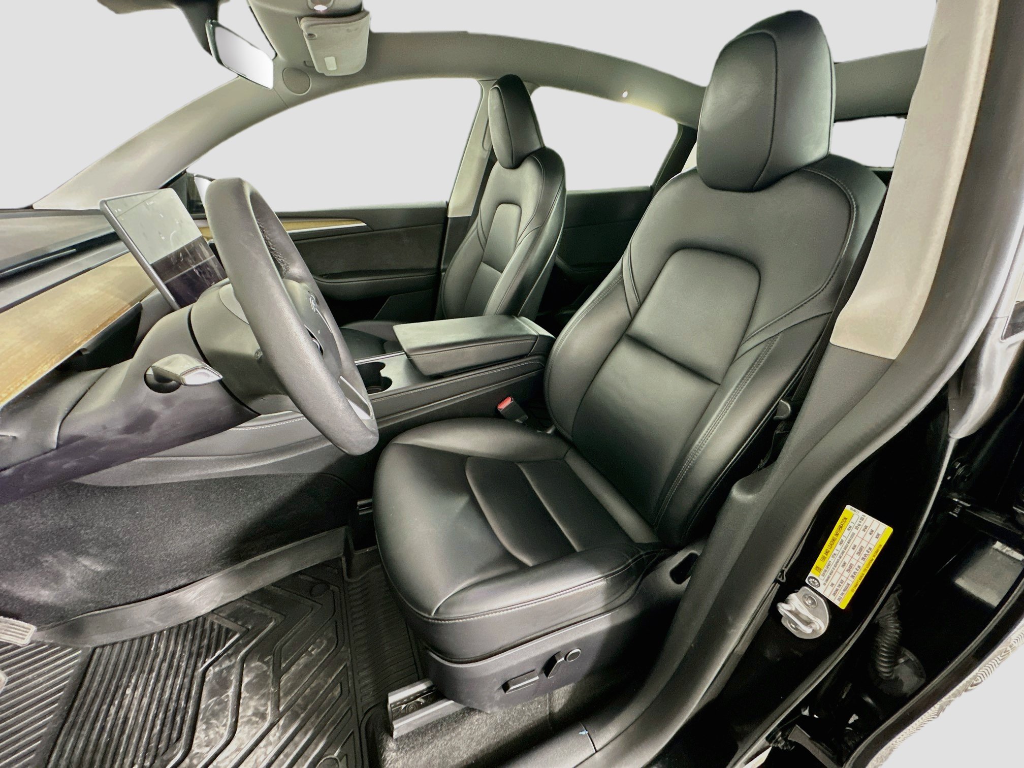 Used 2023 Tesla Model Y Long Range AWD/4WD image 13