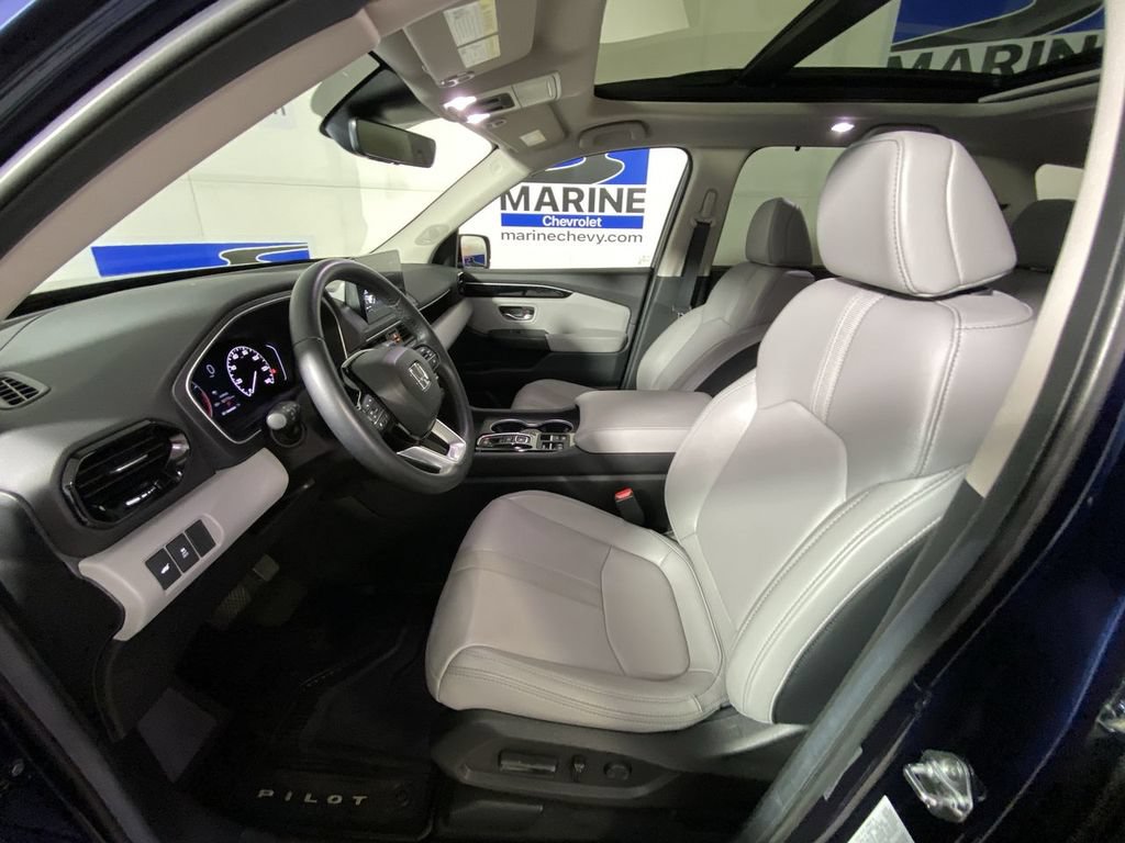 Used 2025 Honda Pilot Touring image 25