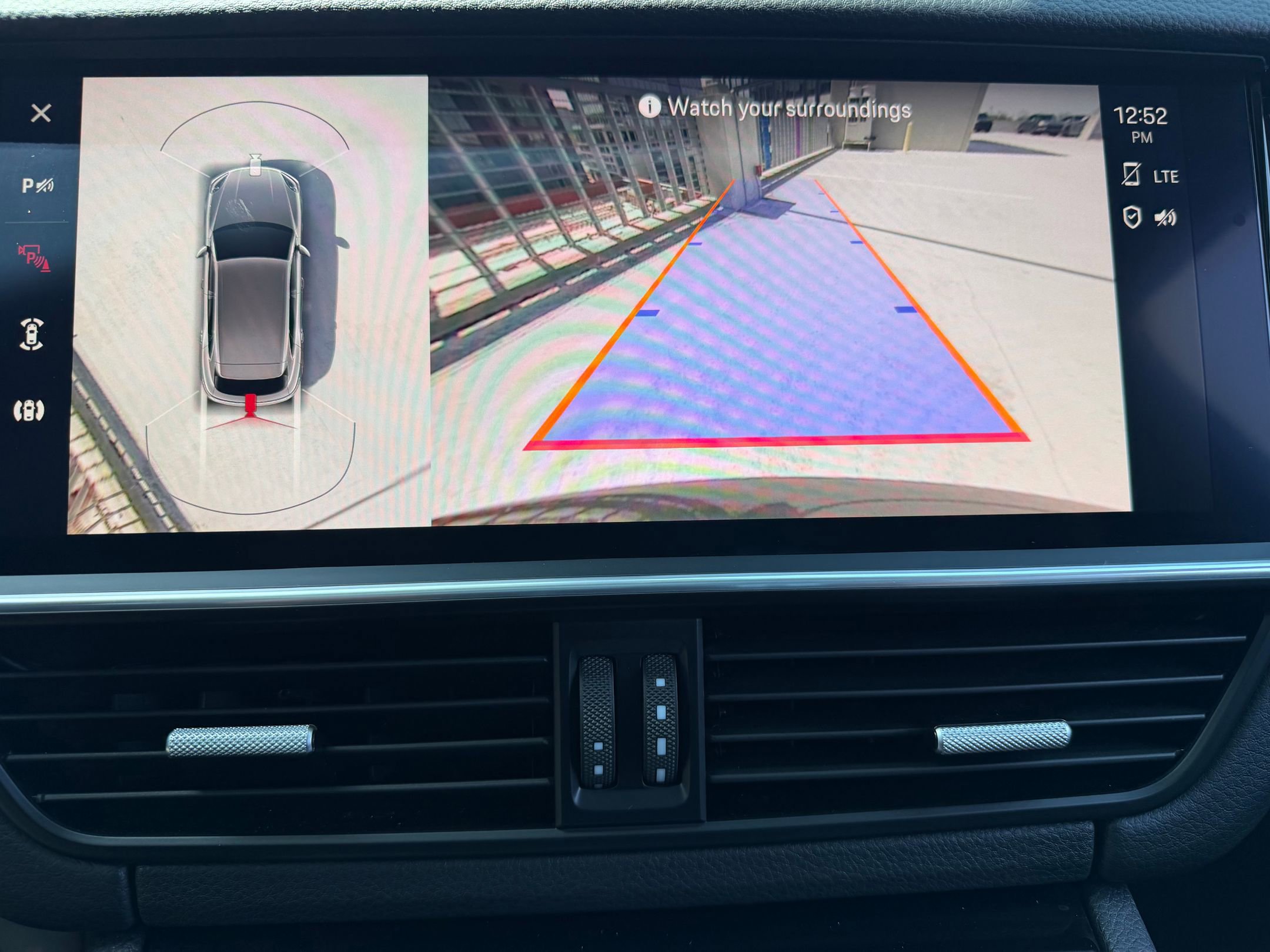 Used 2023 Porsche Cayenne E-Hybrid image 29