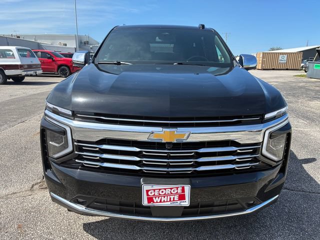 Used 2025 Chevrolet Suburban Premier AWD/4WD image 12