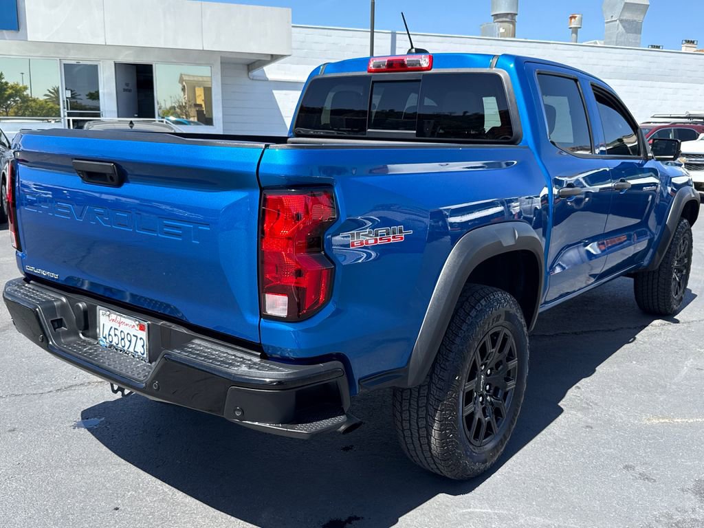 Used 2024 Chevrolet Colorado Trail Boss w/ Technology Package AWD/4WD image 12