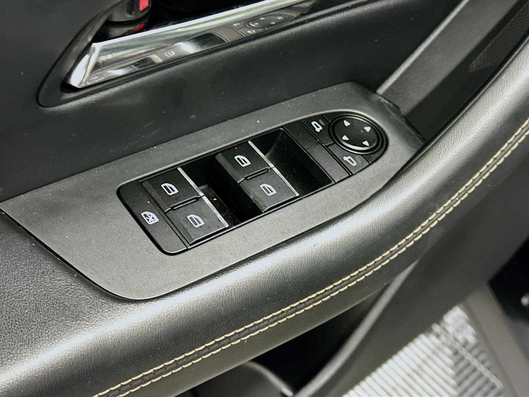 Used 2024 MAZDA CX-90 3.3 Turbo w/ Premium Package image 15