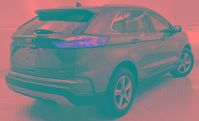 Certified 2023 Ford Edge SEL w/ Convenience Package AWD/4WD image 3