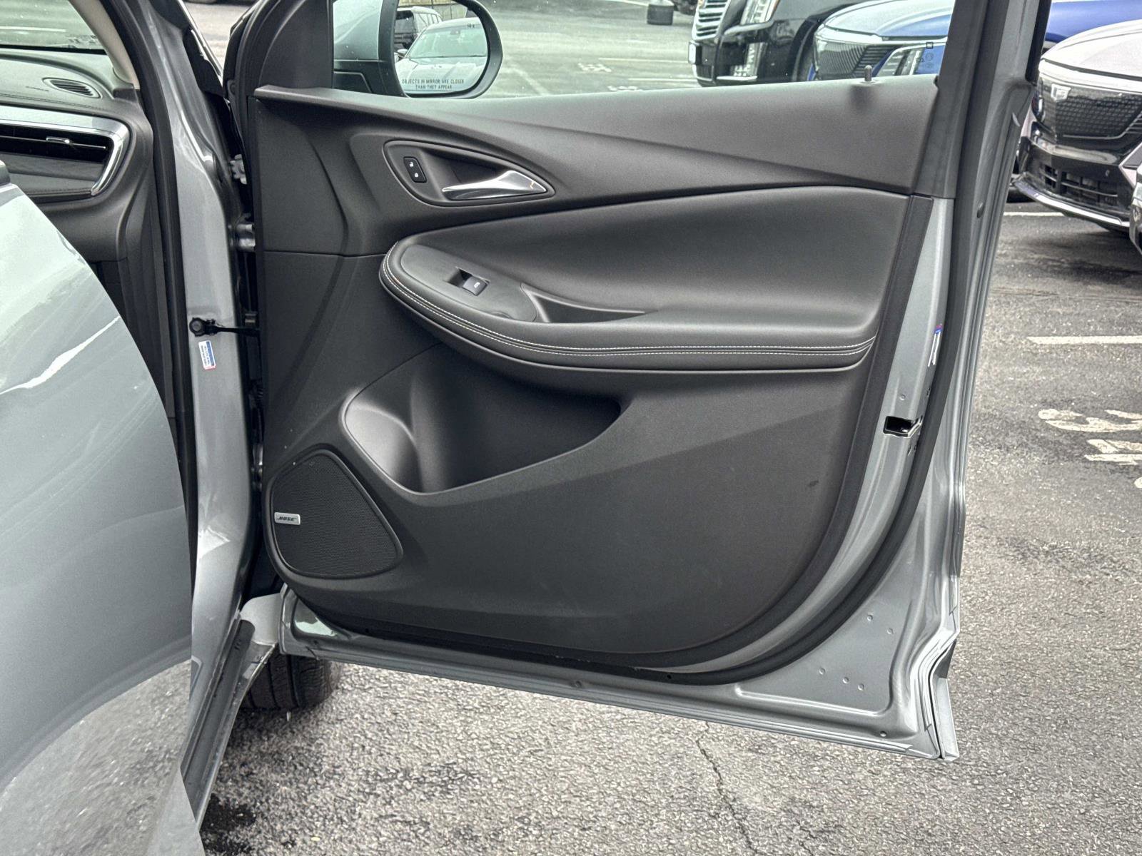 Used 2025 Buick Encore GX Avenir w/ Avenir Convenience Package image 14