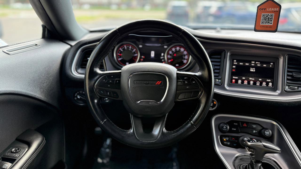 Used 2020 Dodge Challenger SXT RWD image 11