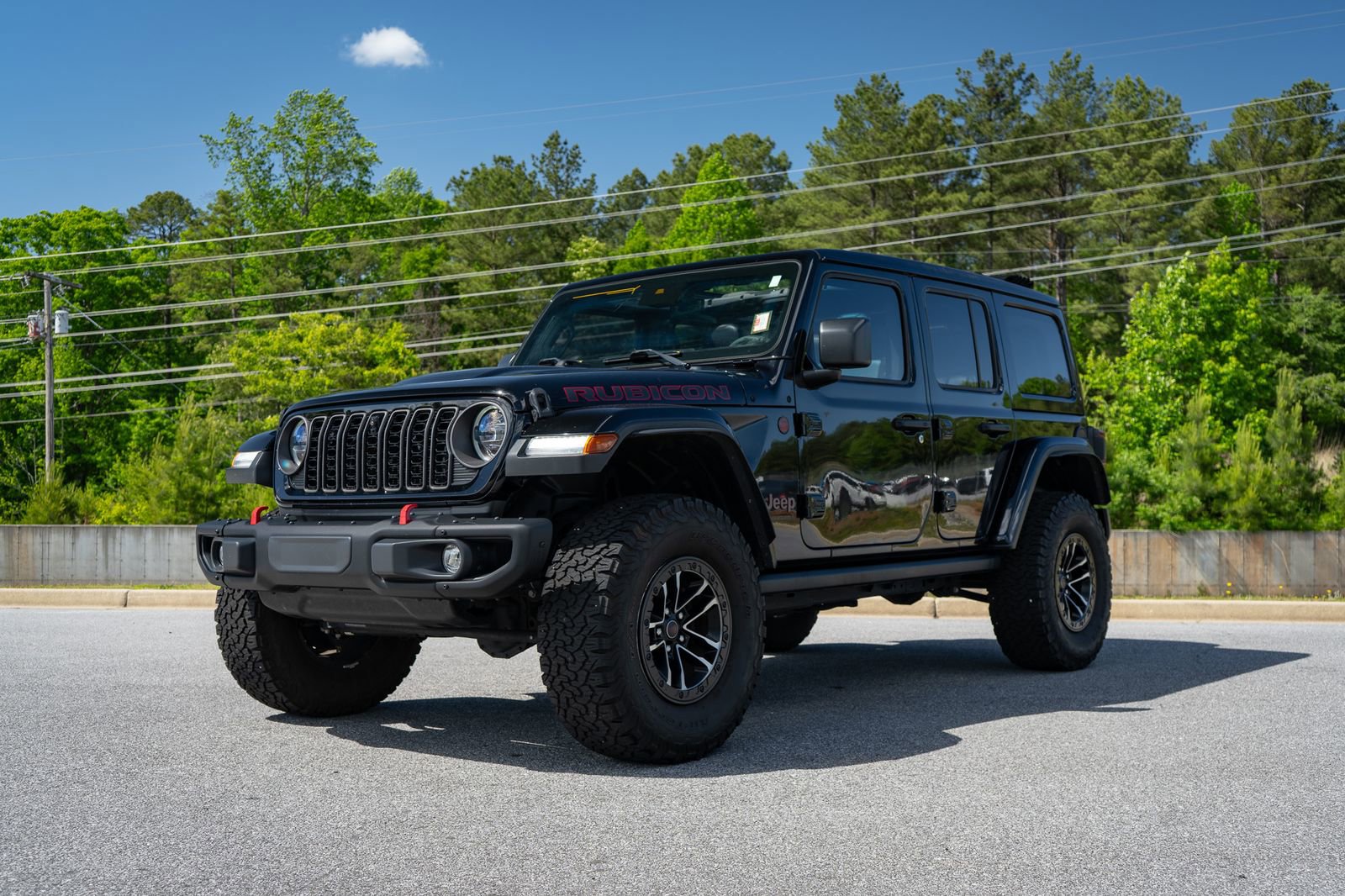Used 2024 Jeep Wrangler Unlimited Rubicon AWD/4WD image 3