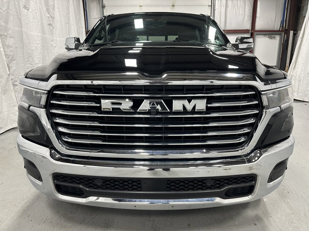 Used 2025 RAM 1500 Laramie AWD/4WD image 2