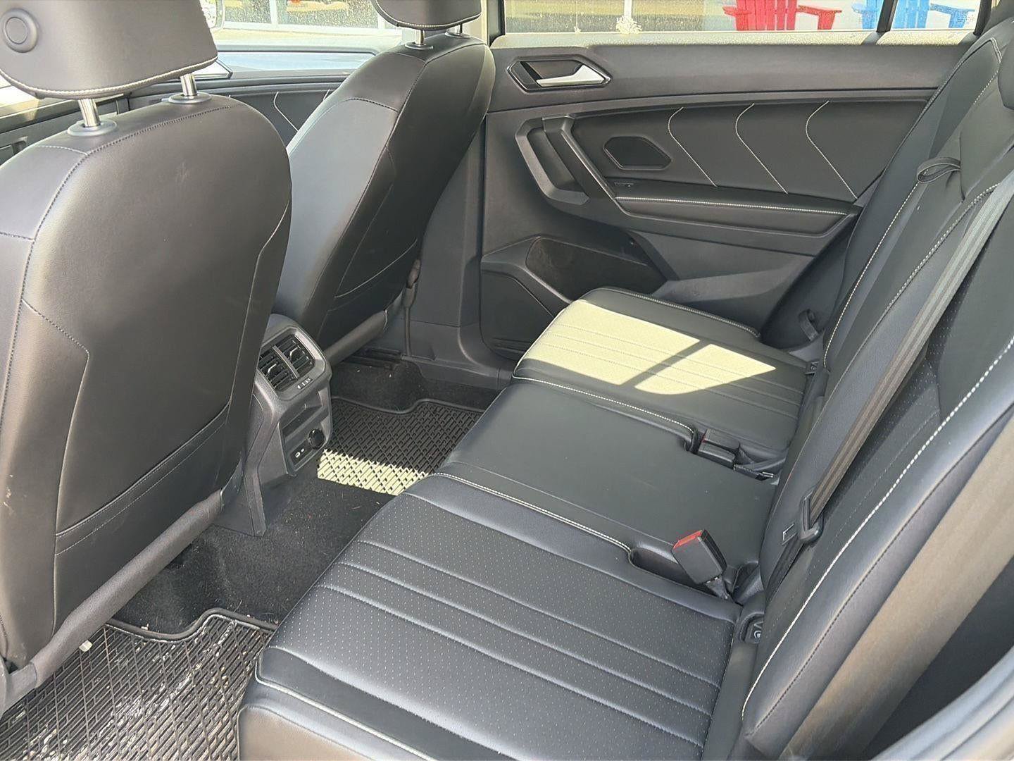 Used 2023 Volkswagen Tiguan SE AWD/4WD image 78