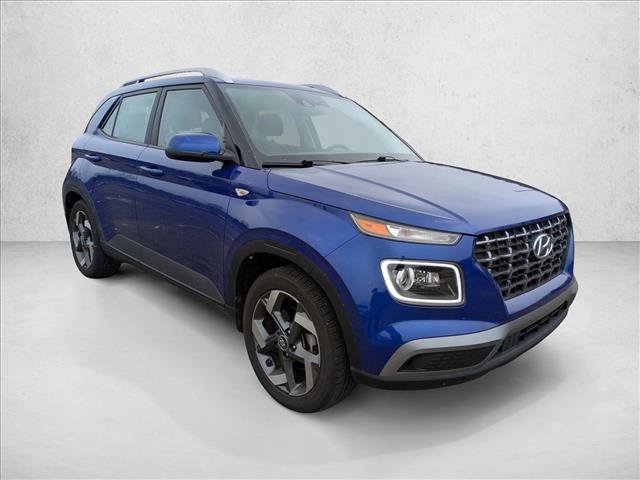 Used 2022 Hyundai Venue Limited image 3
