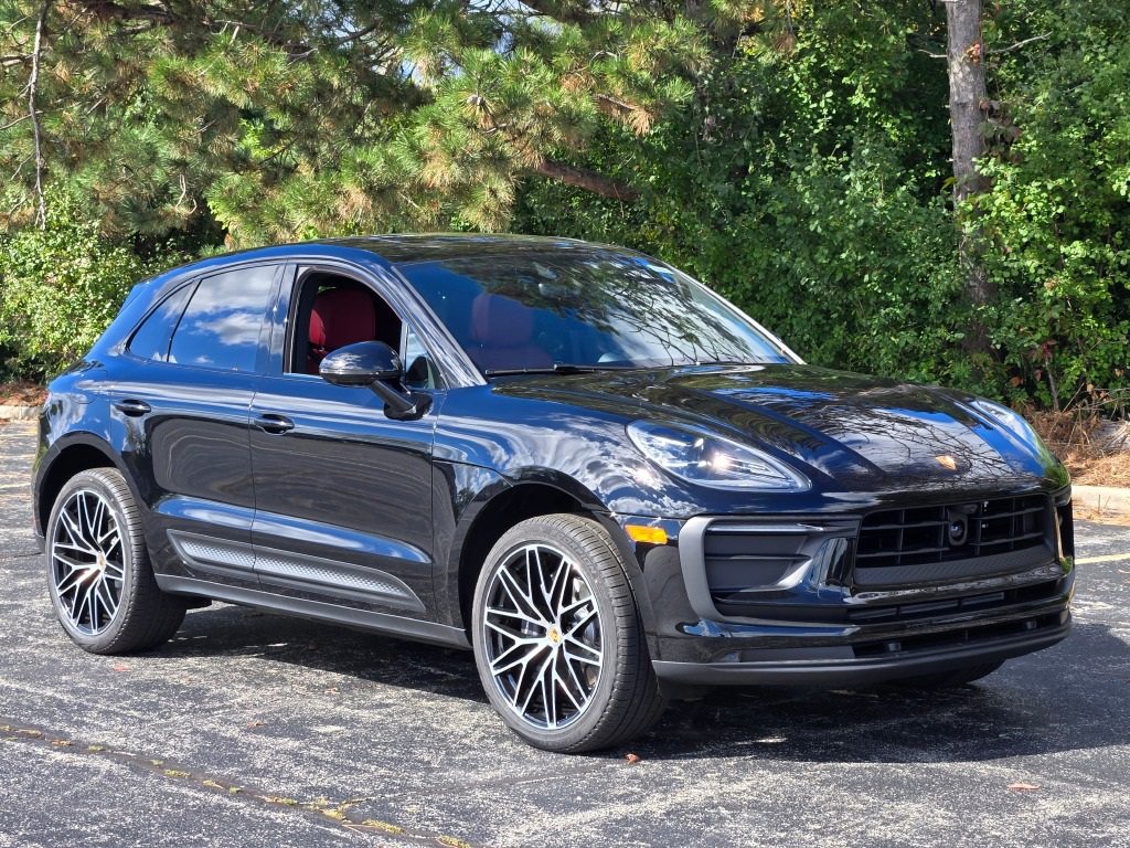 New 2026 Porsche Macan image 9
