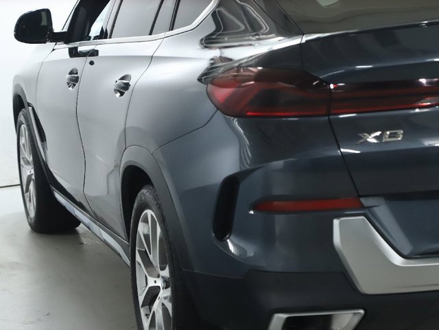 Used 2021 BMW X6 xDrive40i w/ Premium Package image 41